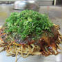 広島でお好み焼きとカープ応援☆カープうどんも食べたよ～♪