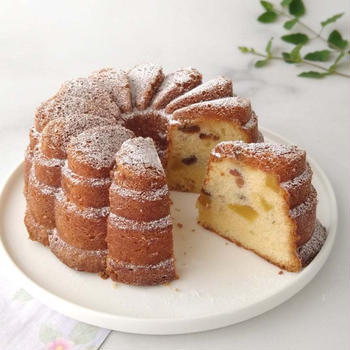 干し芋とラム酒漬けフルーツのパウンドケーキ