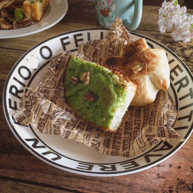 朝食にも☆ホットケーキミックスで♪抹茶くるみトースト