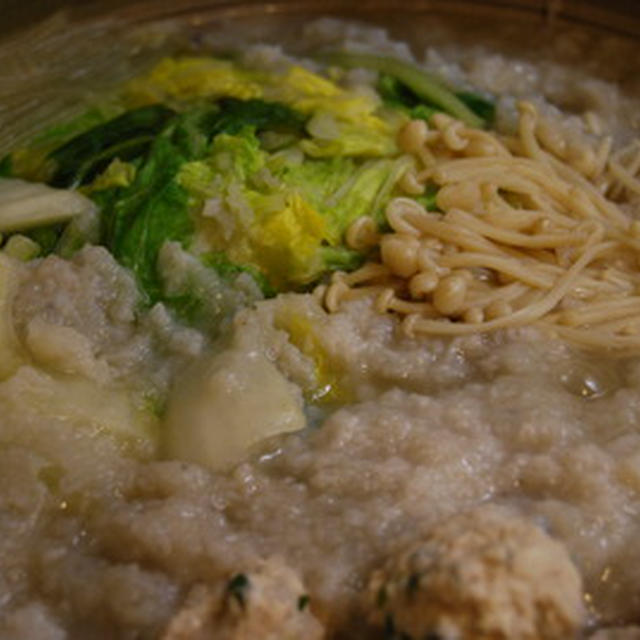 鶏団子の蓮根鍋　柚子胡椒と。