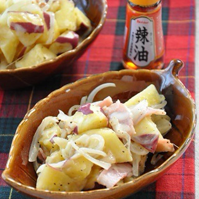 【家飲みレシピ】週末は家飲みでゆっくりと♡さつまいもとベーコンのピリ辛チーズ蒸し
