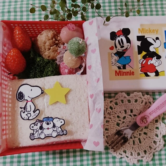 こんにちは(*^-^*)/・ママ友ちゃんから「キャラ弁作れないから可愛く出来るお弁当...