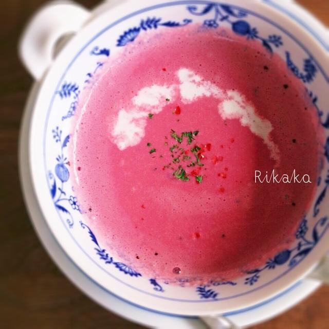 ビーツと豆乳のスープ