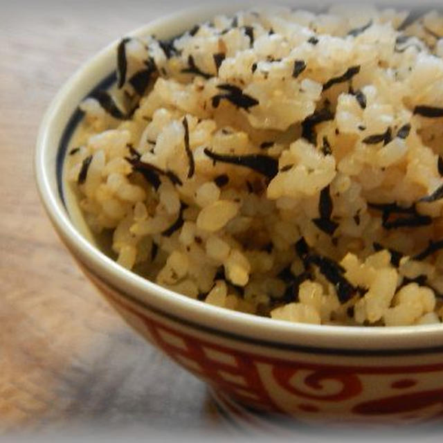 玄米ひじきご飯と舞茸汁