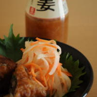 玉ねぎと人参の甘酢漬け。