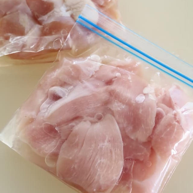 今すぐ無理せずできる！最強食費節約【18】食費を下げるマイルール⑤手軽で美味な鶏むね肉の保存方法