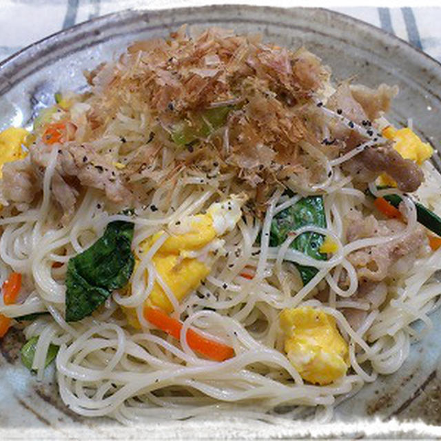 油をひかずにこれ1本でＯＫ♪『中華炒めペースト』