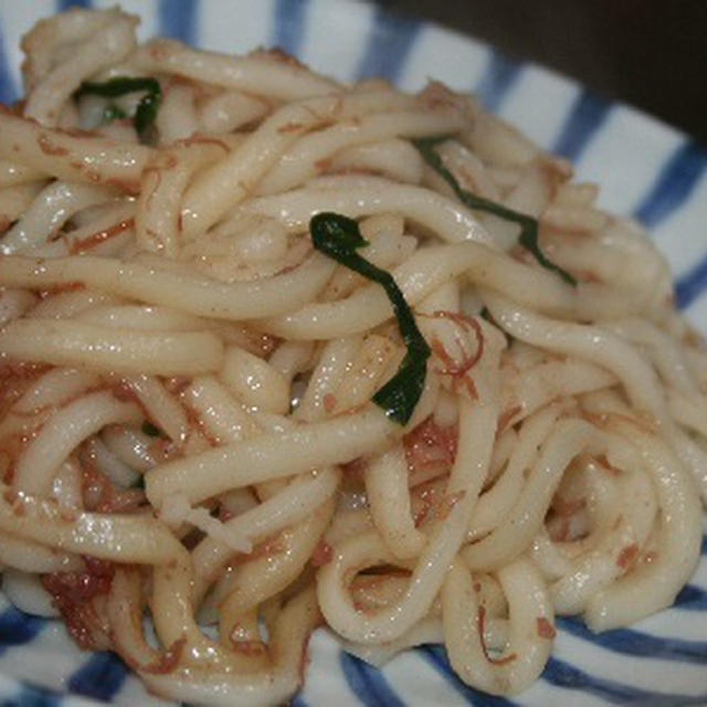 1月9日　　にらと コンビーフの焼きうどん