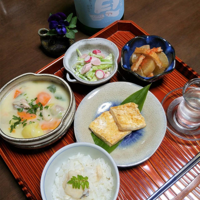 ＊ご報告♪とすぐ炊けるアルファー米の炊き込みご飯と今夜はシチュー♪＊