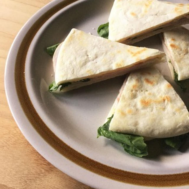 Piadina ピアディーナ