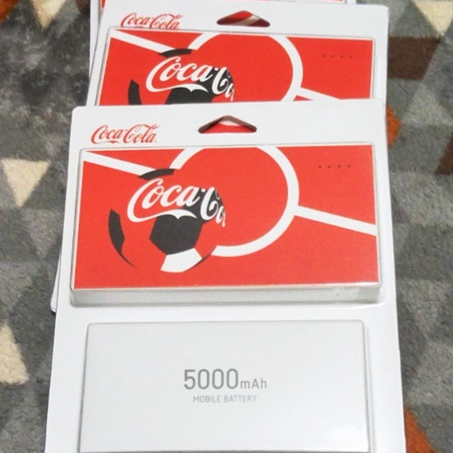 お届けもの☆コカコーラナンバーボトルのモバイルバッテリー！ホントに３つ届いたよ