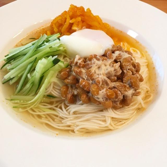 ★お昼ごはん★ピリ辛沢庵と納豆のぶっかけ素麺！