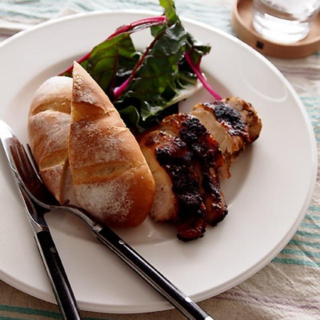 春・・スパイスとチキンと焼きたてパンと・・♪