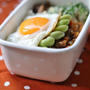 とろみのどらいかれー丼弁当。