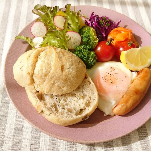 L'Oven『オリーブのプチブール』で朝ごぱん♪