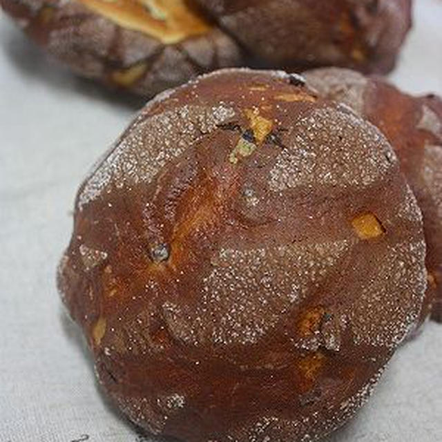 ダブルチョコメロンパン