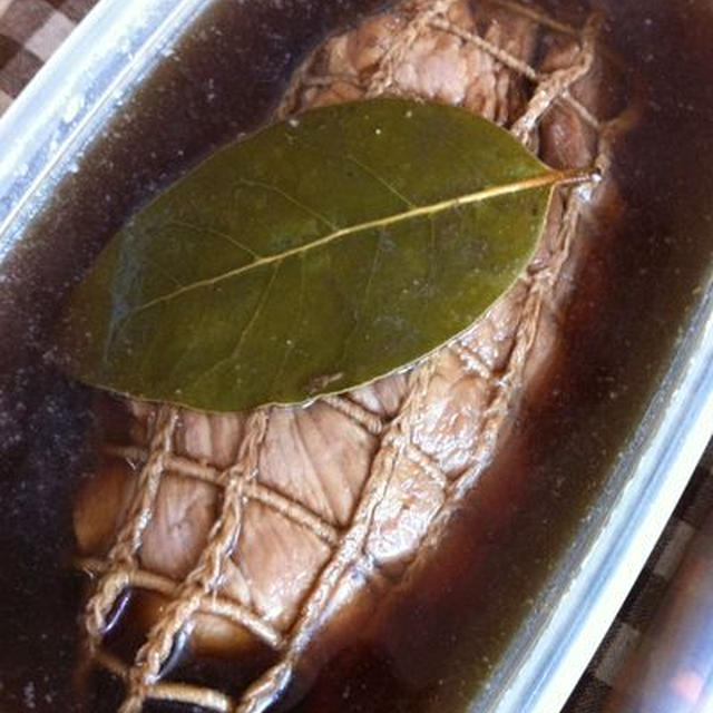 手作りチャーシューのレタス巻き