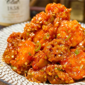 【レシピ】れんこんでかさ増し♬プリッとシャキッとやみつき海老チリ♬