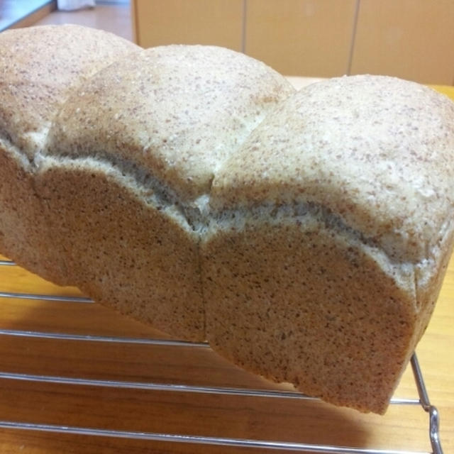 胚芽ぱんとアンパン男