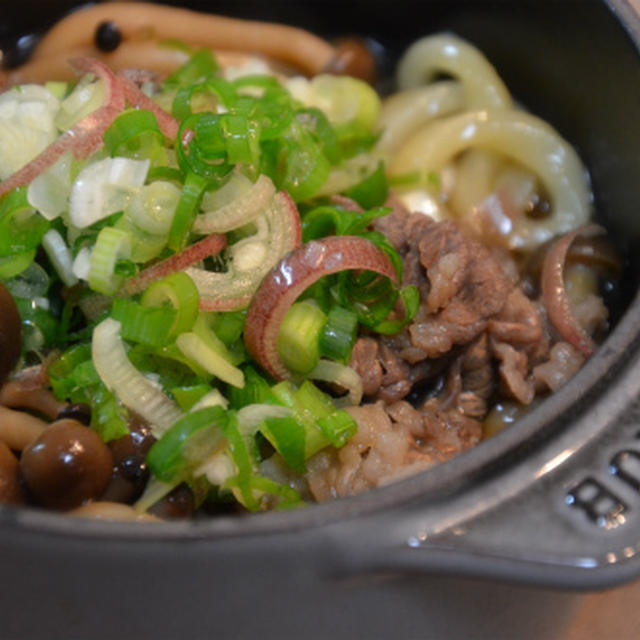 ストウブで「柚子胡椒風味の肉うどん」
