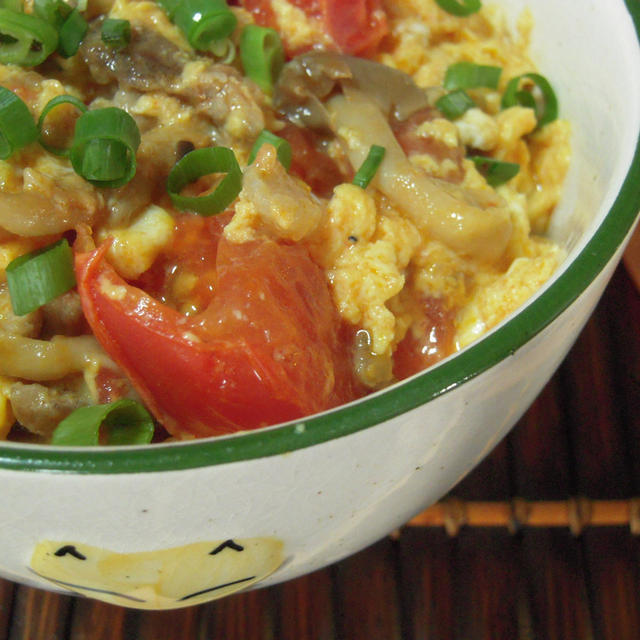 トマ玉丼