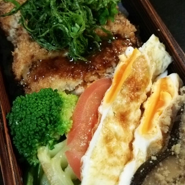 メンチカツ弁当