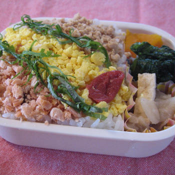 そぼろご飯のお弁当