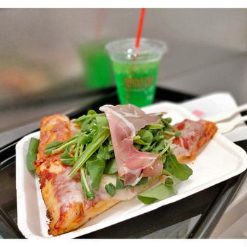 カリふわトロトロ極厚ピザ！ミラノの老舗「SPONTINI／スポンティーニ」が新宿にオープン
