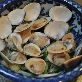 休日の夫の料理 千葉県産ハマグリ ・ 国民民主党の改憲案で外国人地方参政権、地方課税権の文言あり⁉　気になる出来事 など　　神様からのメッセージ