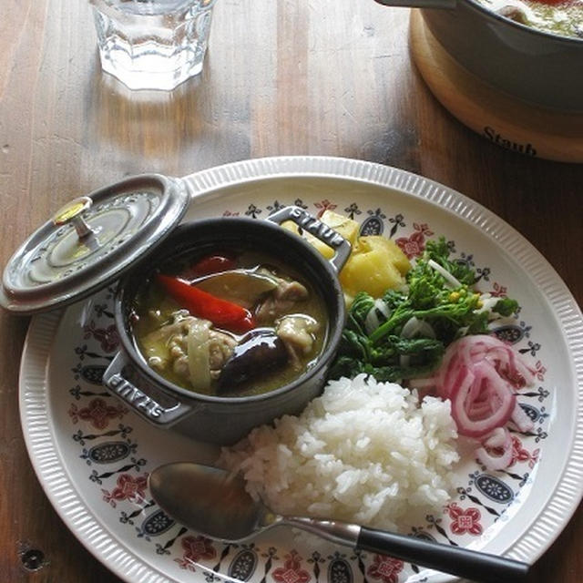 ストウブで鶏肉となすのグリーンカレー ～ワンプレートランチ♪