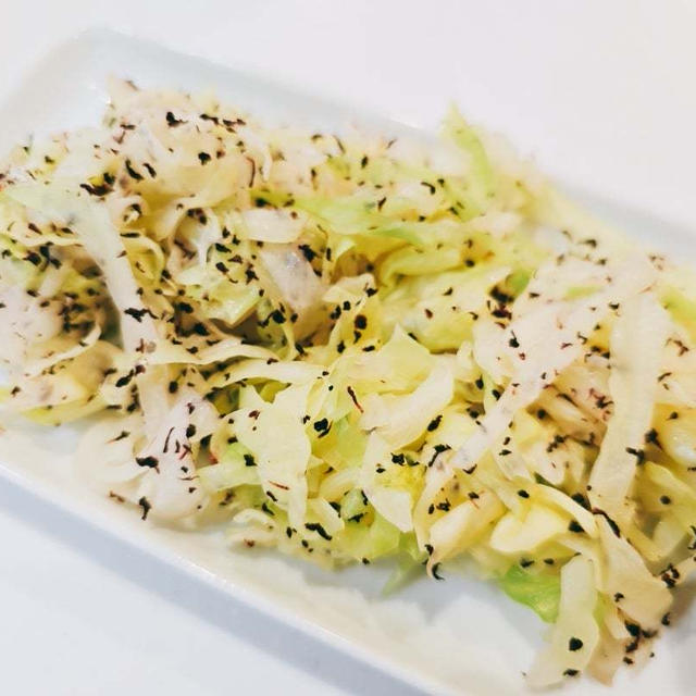 【レシピ】和えるだけで簡単あっさりと食べやすい♡キャベツのゆかり和え