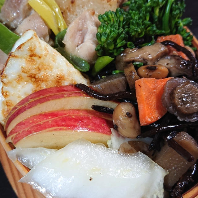 鶏モモと長いもの弁当