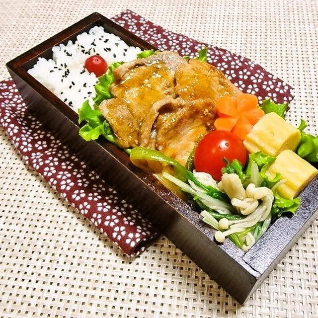 二日酔いの時は、、、生姜焼き弁当にかぎる