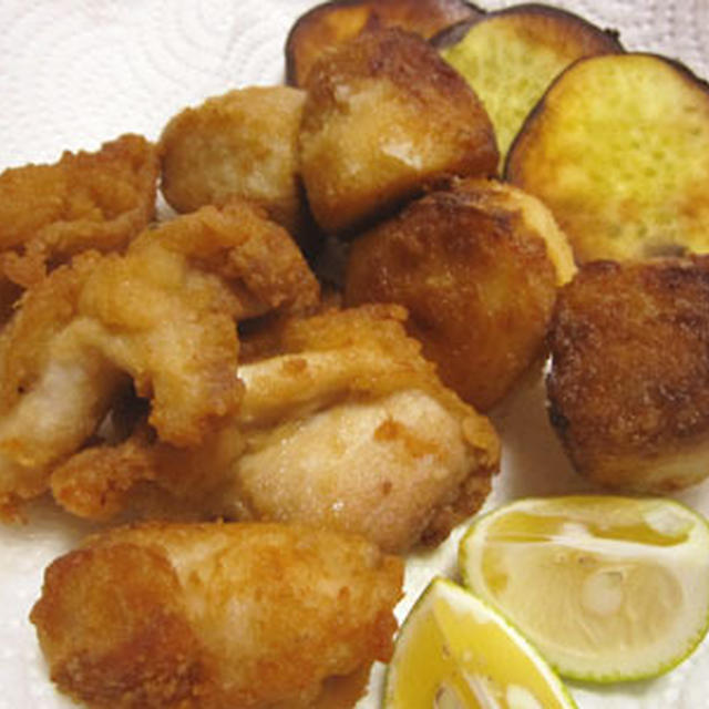 鶏のにんにく揚げと里芋ねぎソース