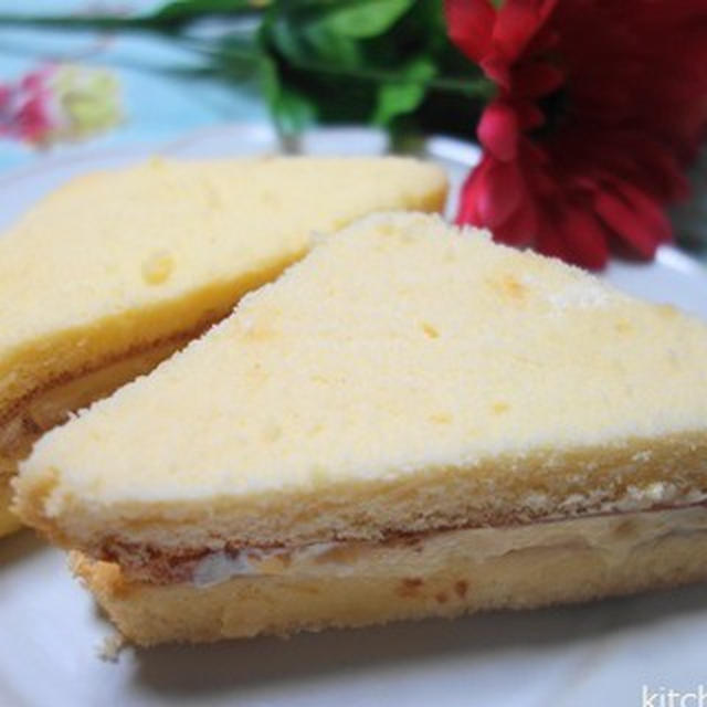 これってサンドイッチ？絶妙なふわんほわんプリンケーキサンド