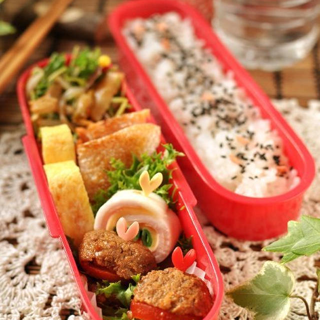 ミニッツバーガーのお弁当と豆苗ともやしとザーサイのナムル