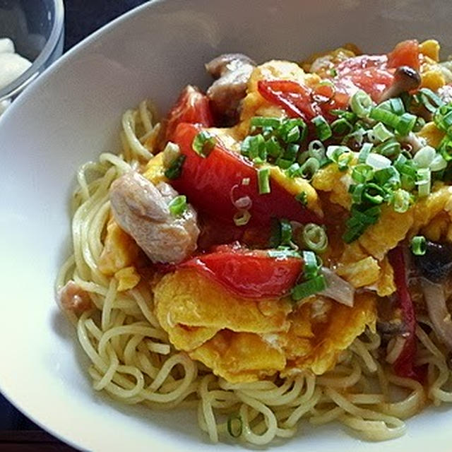 トマ玉チキンあんかけ焼きそば