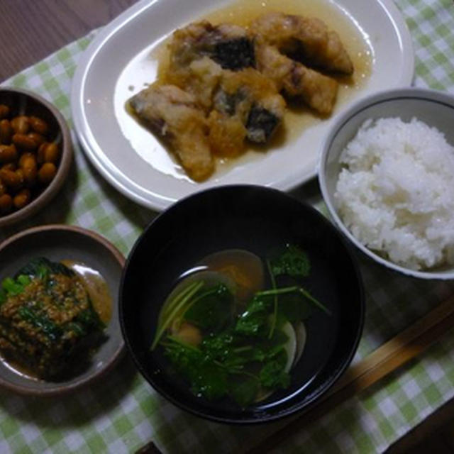 さばのおろし煮と大豆の煮豆とほうれん草のごまマヨしょう油