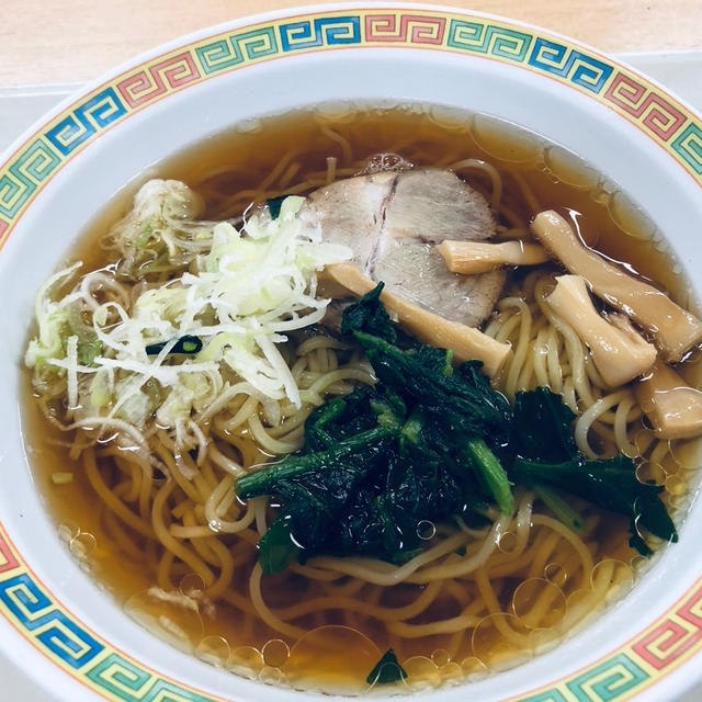 表参道でラーメン250円 青山学院大学学食 サブウェイのフロート200円