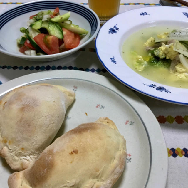 10月前半の教室、カルツォーネ焼きたてキケンです