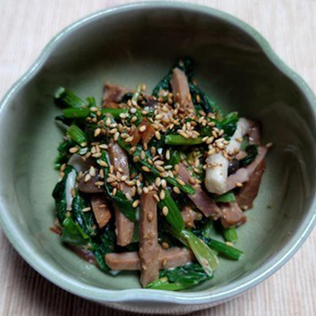 焼豚とほうれん草のごまだれ和え、山芋短冊のわさび海苔掛け