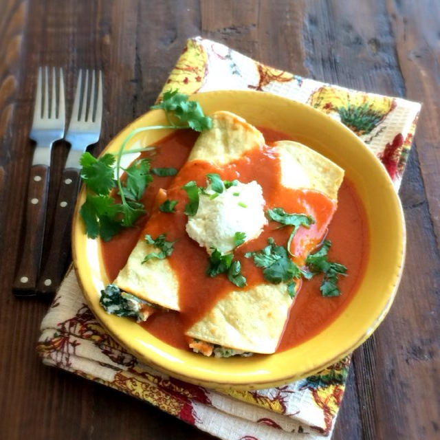 Mushroom Spinach Enchiladaメキシコ料理 – きのことほうれん草のエンチラーダ