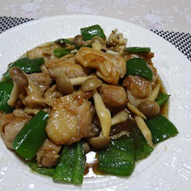鶏肉とピーマンとしめじのオイスターソース