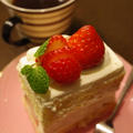 苺のショートケーキでHappy Birthday37歳！
