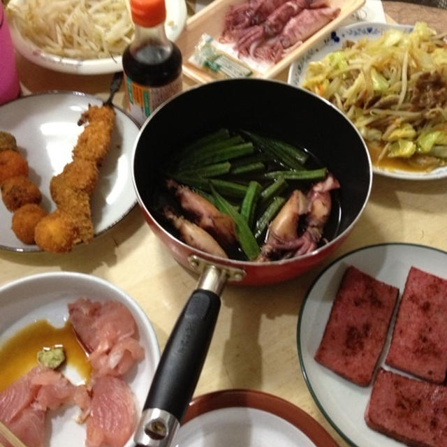 イカとオクラの炊いたんやらで晩酌