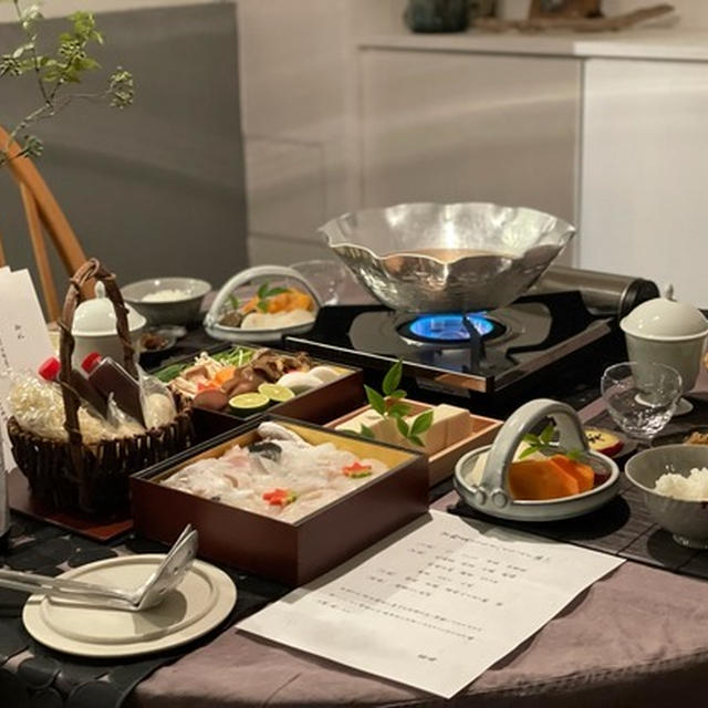 京都からお取り寄せした「露庵」さんのふぐ鍋