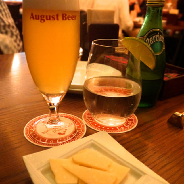 クラフトビールとビストロ料理を気軽に楽しめるお店♪