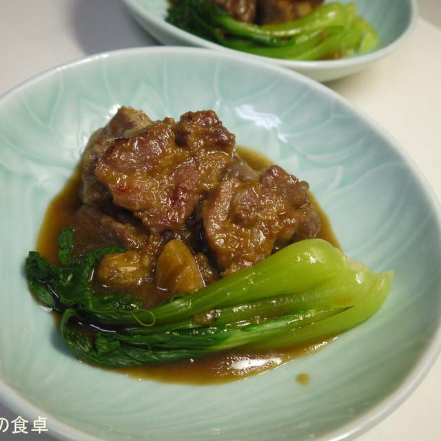 トンカツ用の肉でトロトロ煮。