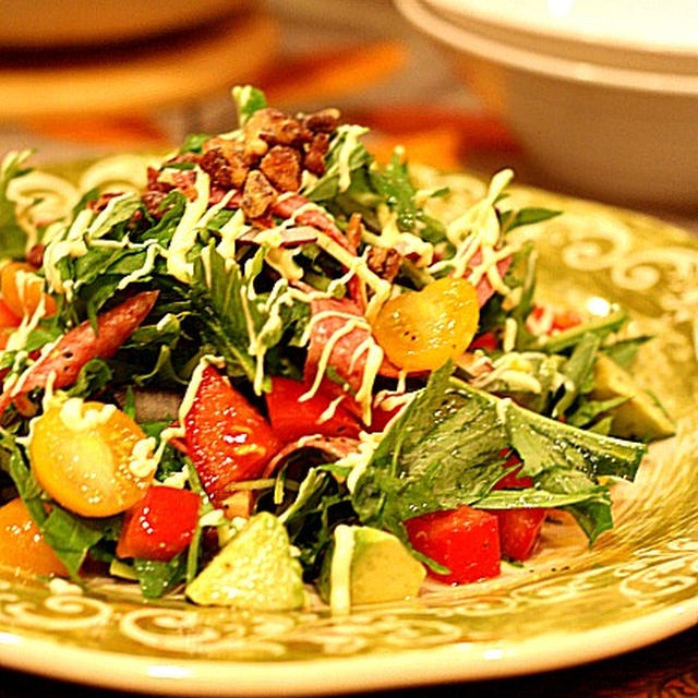 Mizuna & Italian Salami Salad Tomato Dressing