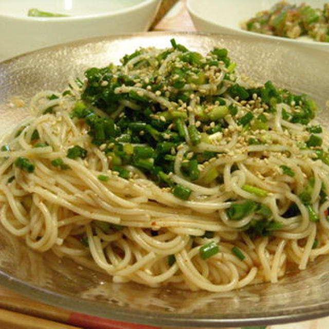 キムチの素で 酸っぱ辛素麺